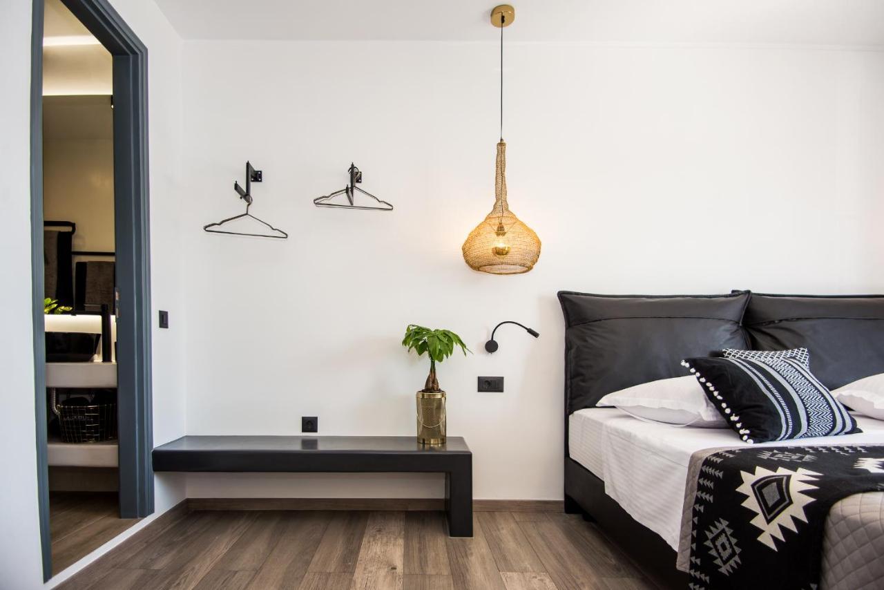 A & B Minimal Suite Ιι With Sea View In Argostoli Eksteriør bilde
