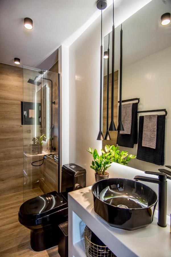 A & B Minimal Suite Ιι With Sea View In Argostoli Eksteriør bilde