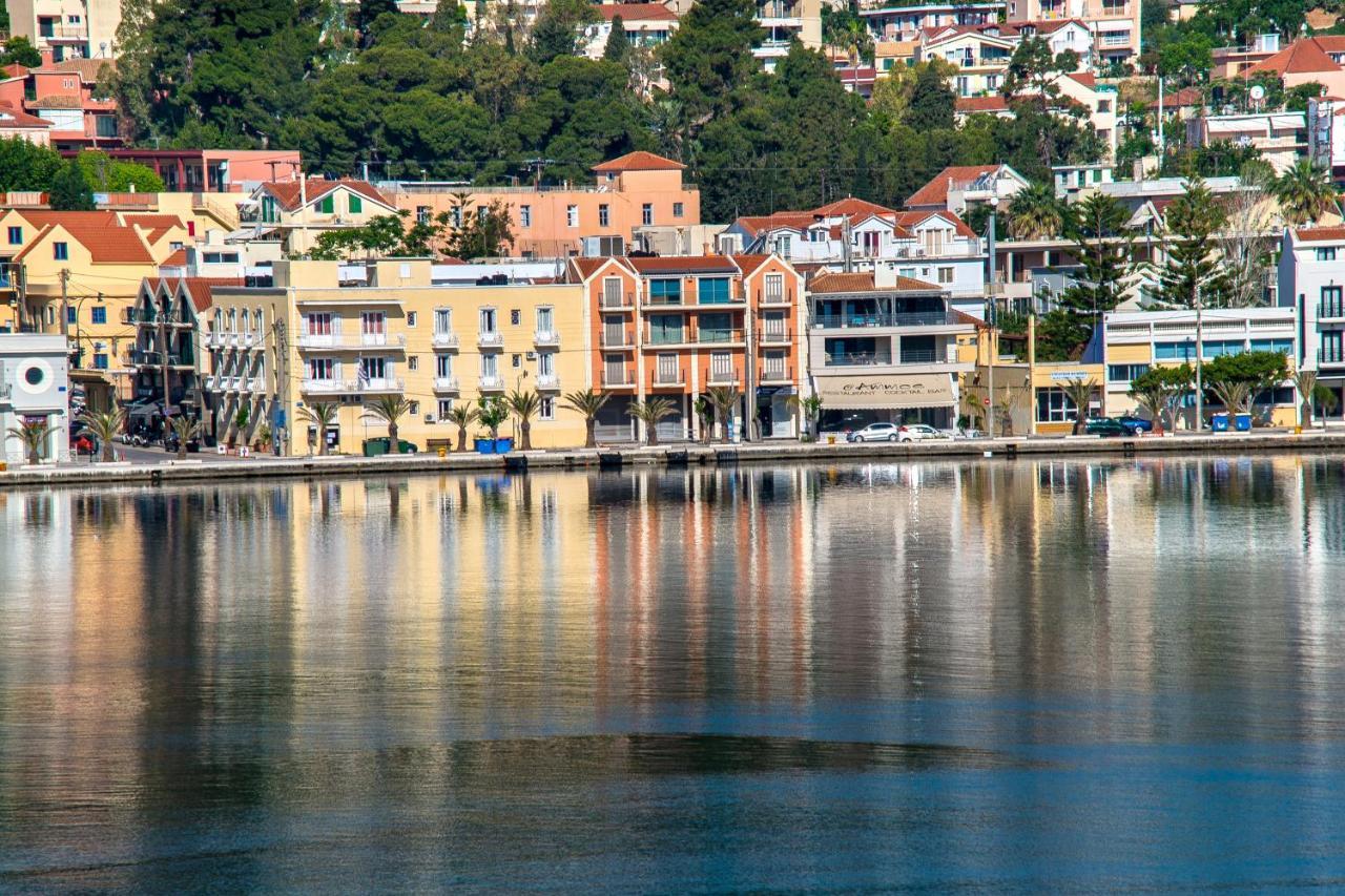 A & B Minimal Suite Ιι With Sea View In Argostoli Eksteriør bilde